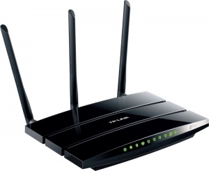 Детальная картинка Маршрутизатор TP-Link TL-WDR4300 (TL-WDR4300) 5-портов 10/100/1000Mbit/s TL-WDR4300 в магазине "АйТиАйСИ" в Ростове на Дону | itic.ru фото 3 Маршрутизатор TP-Link TL-WDR4300 (TL-WDR4300) 5-портов 10/100/1000Mbit/s TL-WDR4300 в магазине "АйТиАйСИ" в Ростове на Дону | itic.ru фото 3