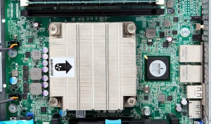 Детальная картинка Сервер Dell PowerEdge R210II Intel Xeon E3-1220V2 3.1GHz 8MB 4x8Gb 2RLV UD 1.6 SAS 4x1.2Tb 10K 2.5" H200A 250W NBD3Y (210-36905-1) 210-36905-1 в магазине "АйТиАйСИ" в Ростове на Дону | itic.ru фото 4 Сервер Dell PowerEdge R210II Intel Xeon E3-1220V2 3.1GHz 8MB 4x8Gb 2RLV UD 1.6 SAS 4x1.2Tb 10K 2.5" H200A 250W NBD3Y (210-36905-1) 210-36905-1 в магазине "АйТиАйСИ" в Ростове на Дону | itic.ru фото 4